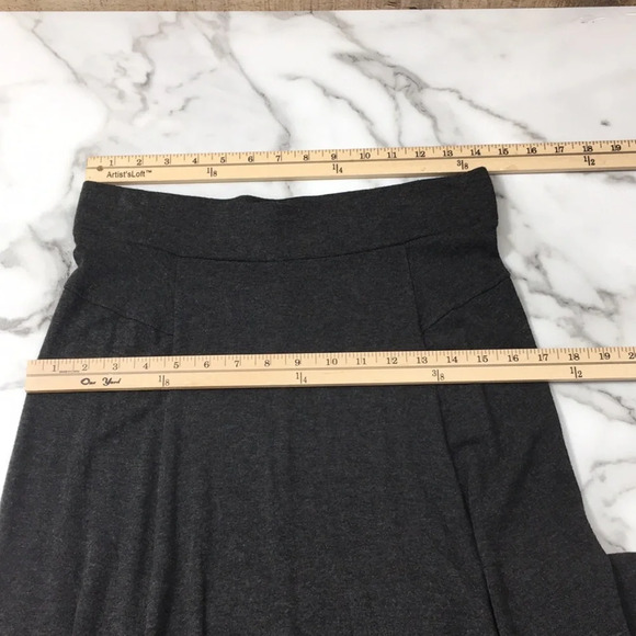 Lou & Grey Black A Line Full Skirt Womens Small Pleated Signature Soft Midi - Picture 8 of 9